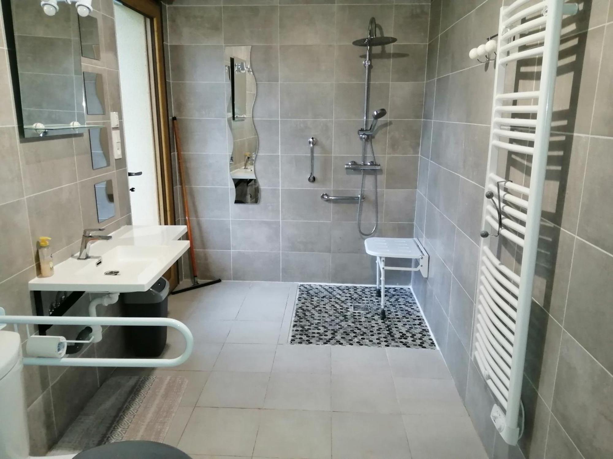 Gite De Landemeure, 10 Couchages, Acces Pmr Saint-Germain-du-Crioult ภายนอก รูปภาพ